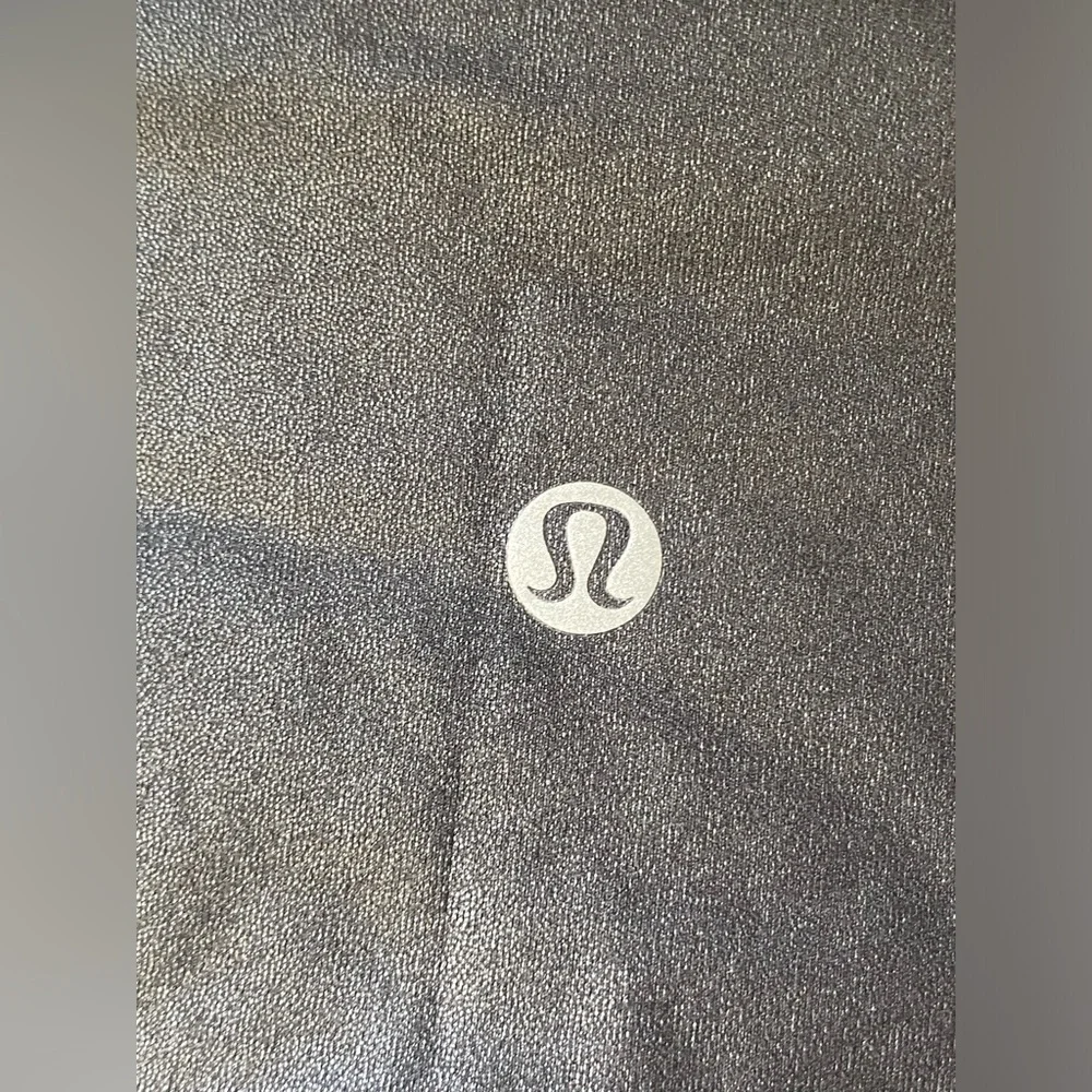 Lululemon Wunder Under High-Rise Tight *Foil 28" in Matte Black Foil ~ Size 6 - Picture 8 of 12